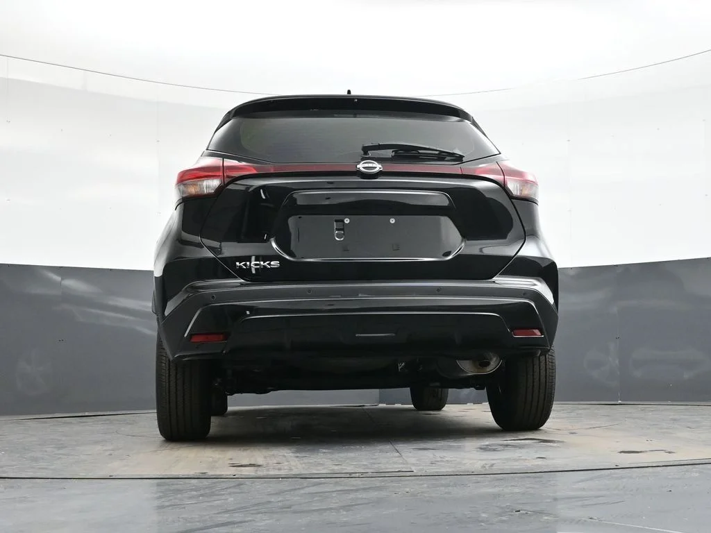 Used 2025 Black Nissan S image 38