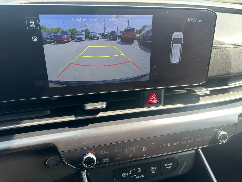 Used 2025 Gray Kia LXS image 17