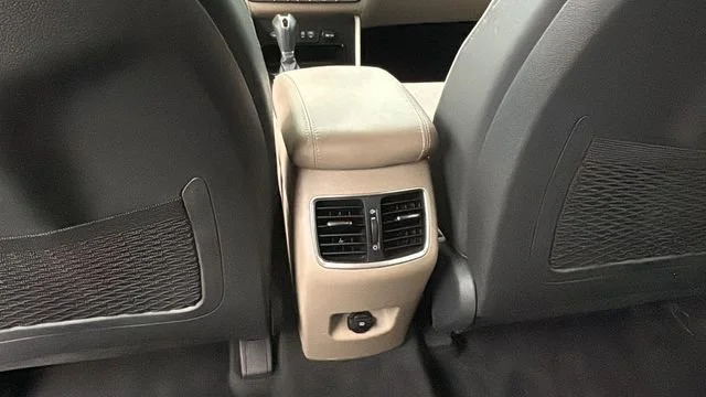 Used 2020 Gemstone Red Hyundai Limited image 20