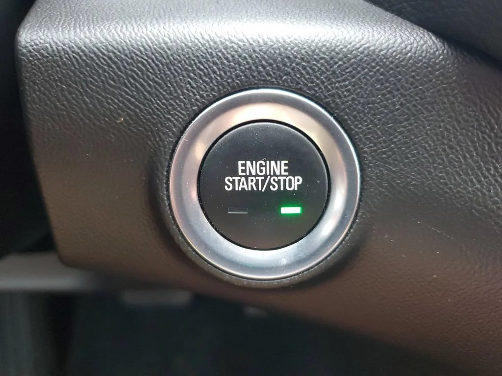 Used 2024 Summit White GMC SLT image 22