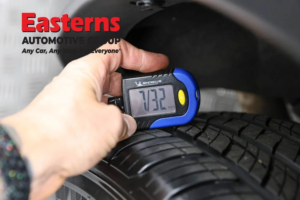 Used 2025 Blue Nissan SV image 29