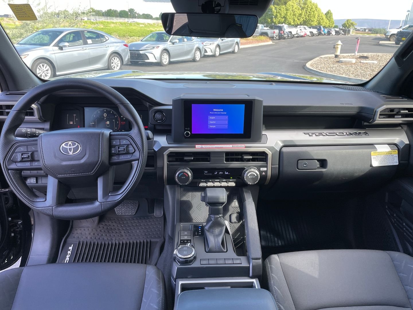 2026 Toyota Tacoma SR5 - Photo 12