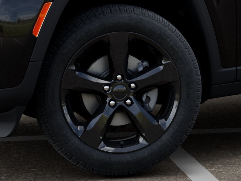 New 2026 Diamond Black Crystal Pearl-Coat Exterior Paint Jeep Limited 4x4 image 35