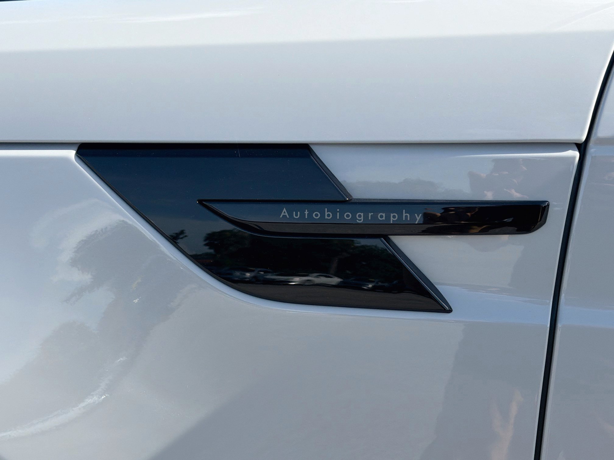New 2026 Borasco Grey LAND ROVER Autobiography image 45