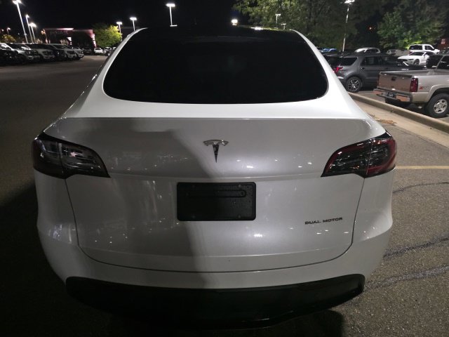 Used 2024 White Tesla Long Range image 4