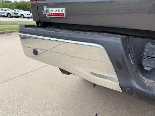 Used 2017 Gray Ford XLT image 36