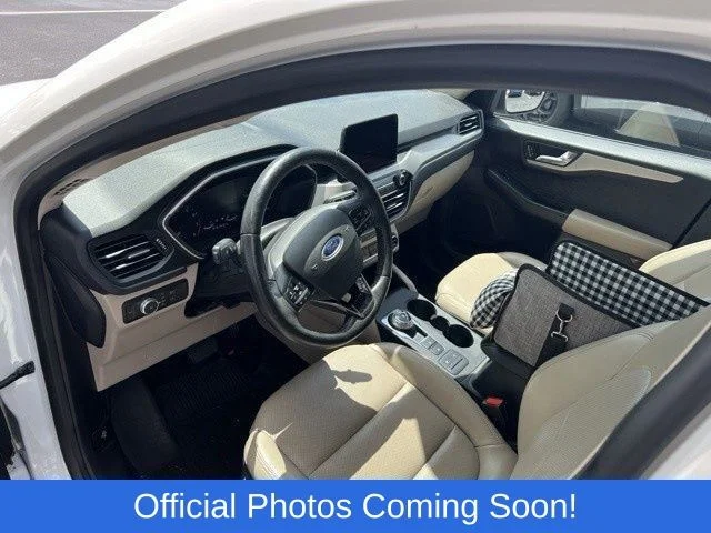 Used 2020 White Ford SEL image 5