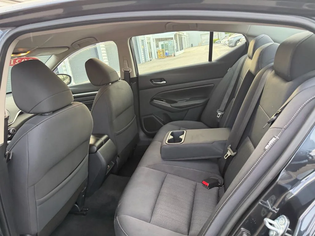 Used 2021 Blue Nissan 2.5 SV image 12