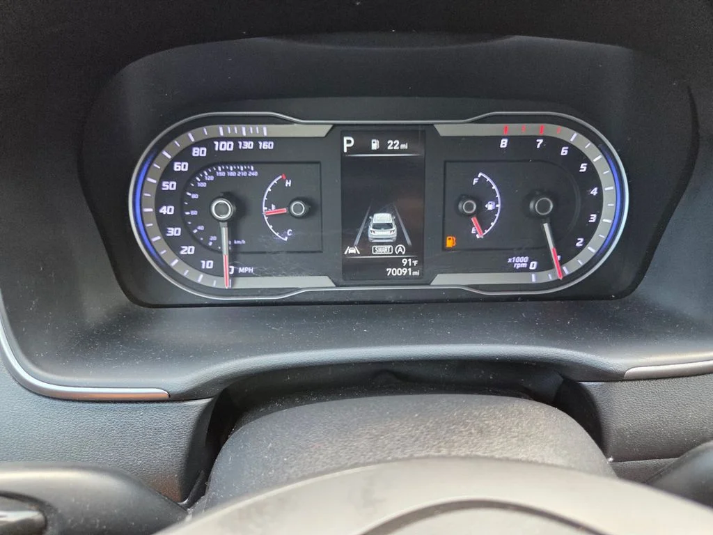 Used 2023 White Hyundai SEL image 15