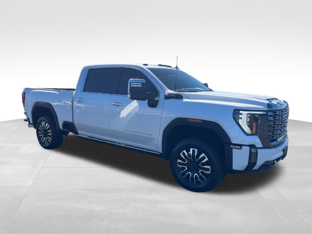 Used 2024 White GMC Denali Ultimate image 7