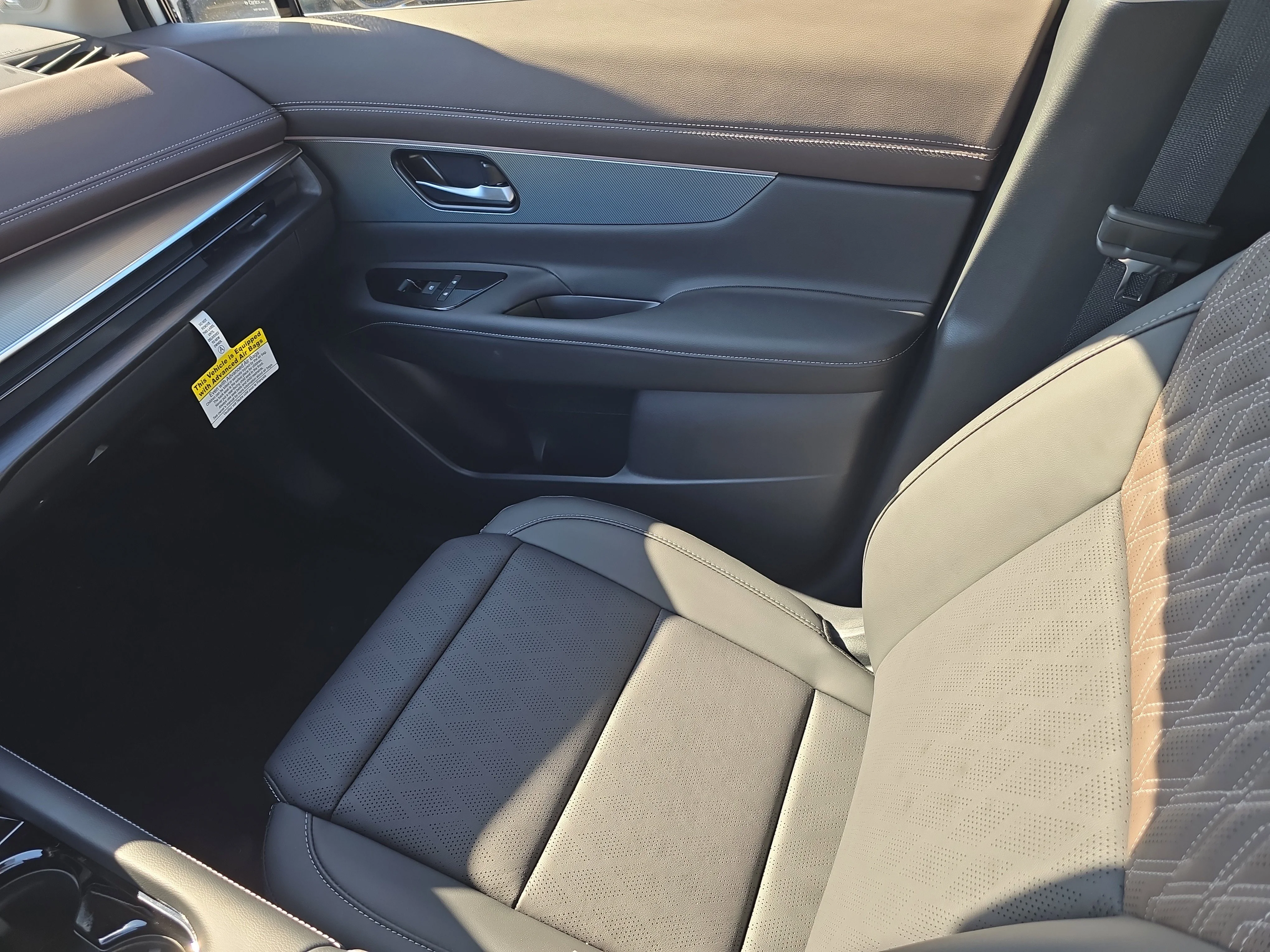 New 2026 Everest White Pearl TriCoat Nissan Platinum image 18