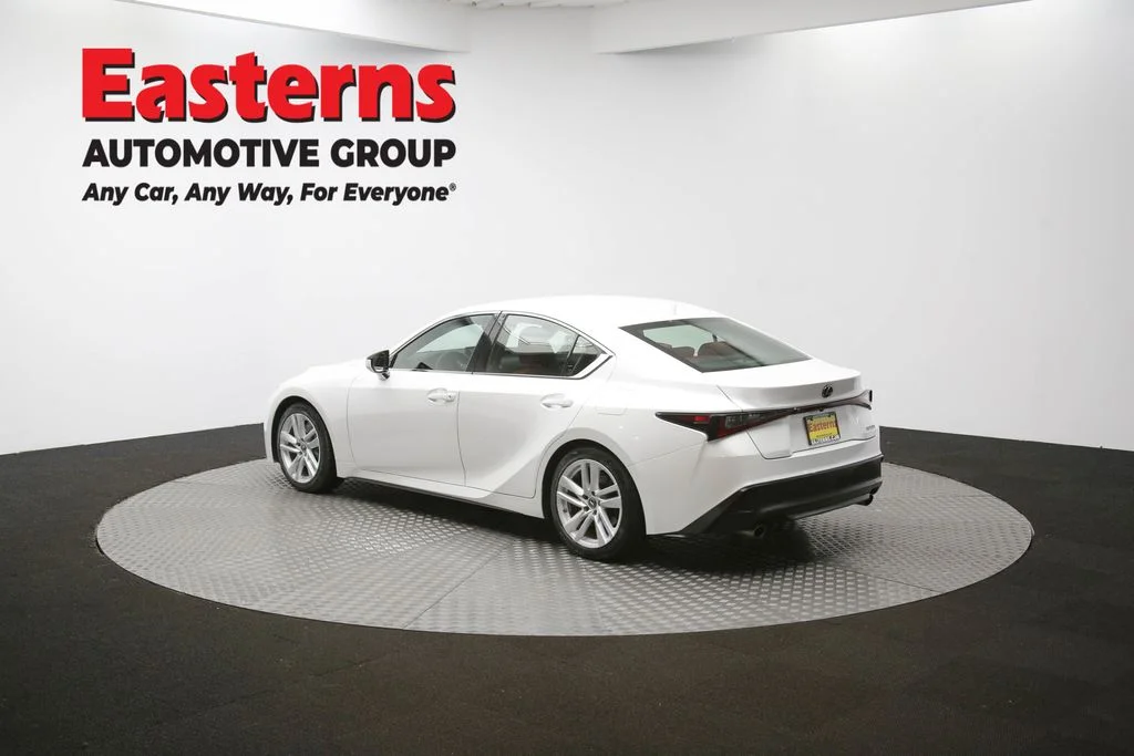 Used 2021  Lexus 300 image 62
