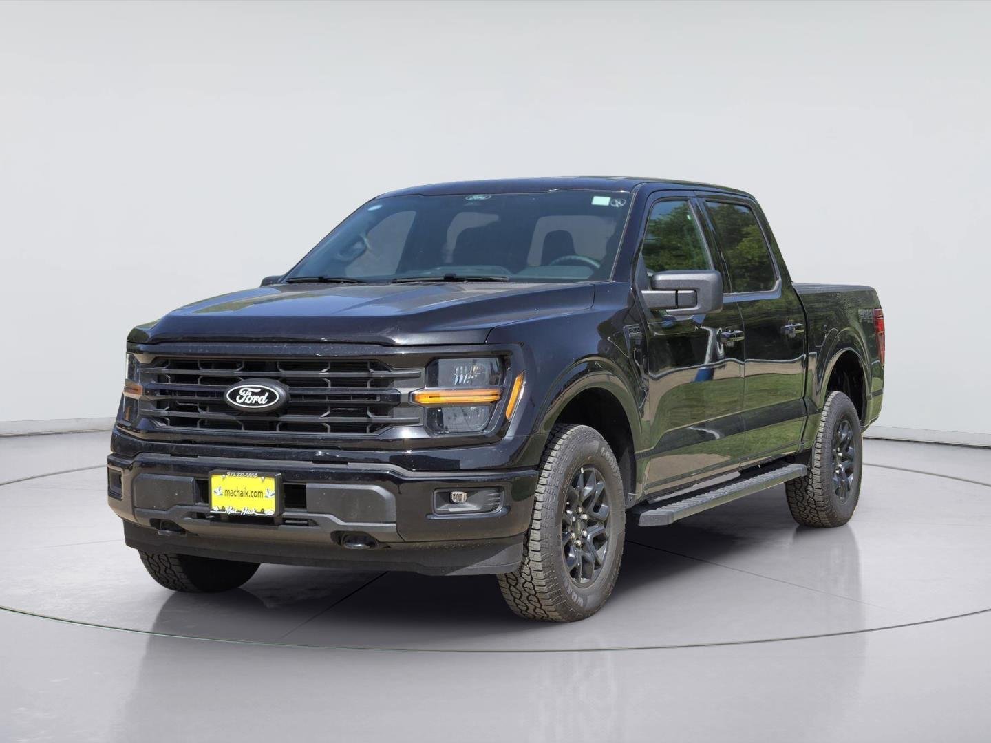 New 2026 Agate Black Metallic Ford XLT image 2
