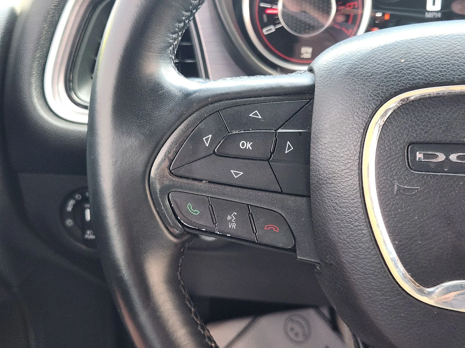Used 2015 Beige Dodge R/T image 27