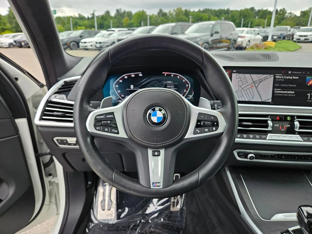Certified Used 2022 Alpine White BMW xDrive40i image 28