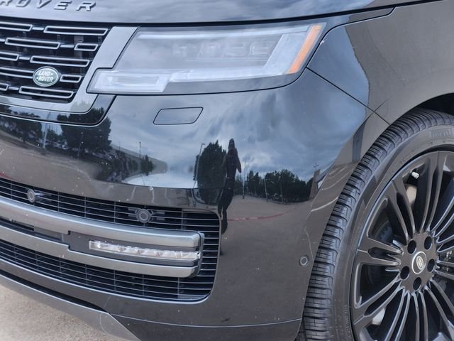 Used 2024 Black Land Rover Autobiography image 8