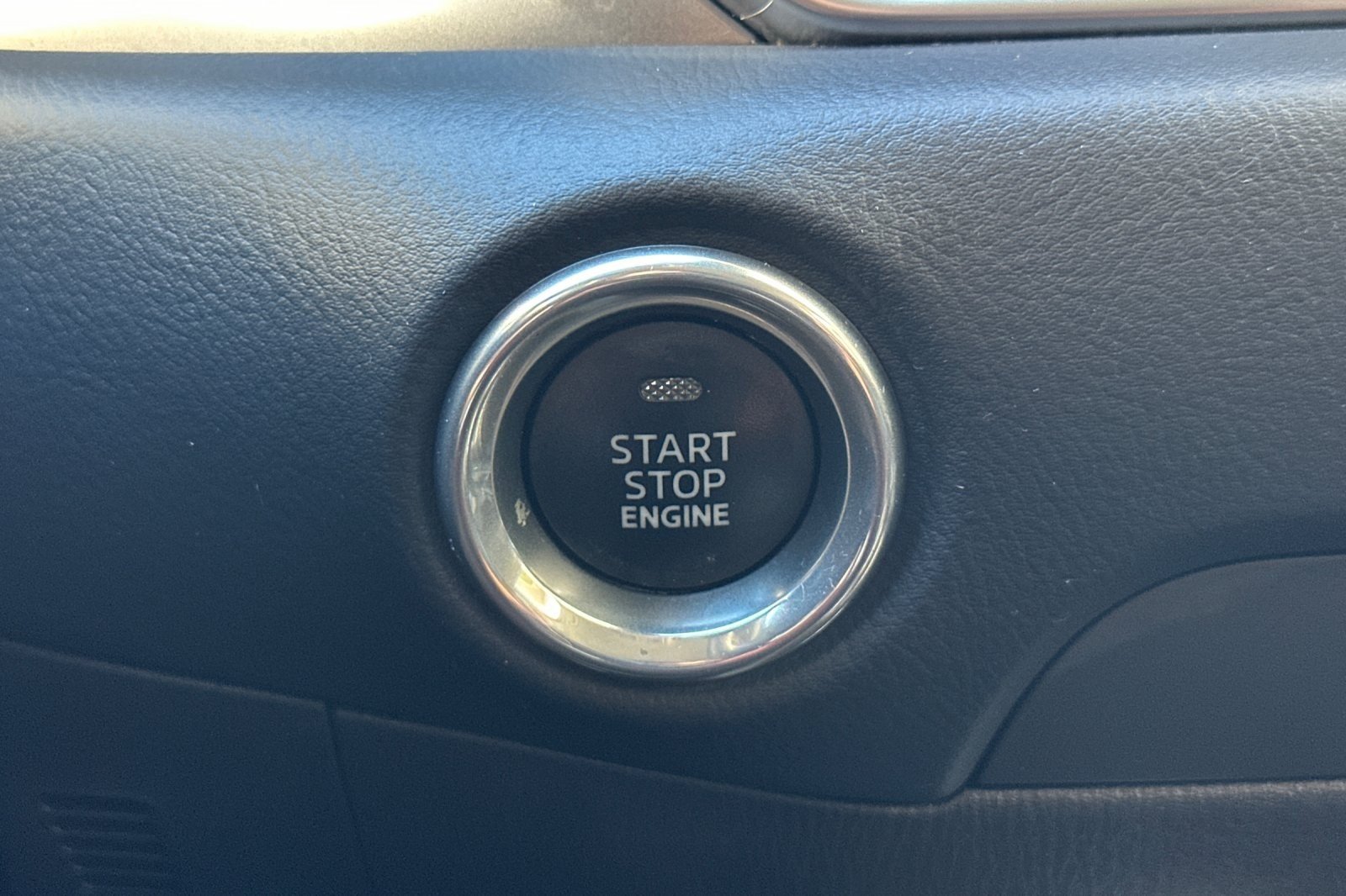 Used 2020 GREY Mazda Touring image 21