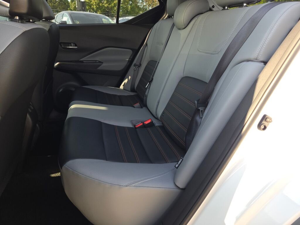 Used 2024 White Nissan SR image 15