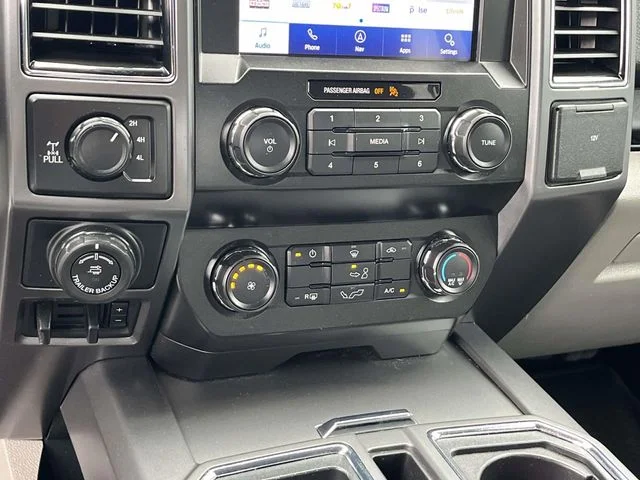 Used 2019 Silver Ford XLT image 30