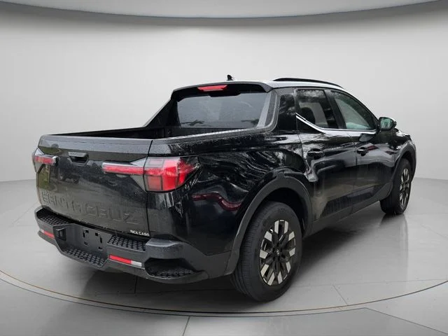 Used 2025 Black Hyundai SEL image 6