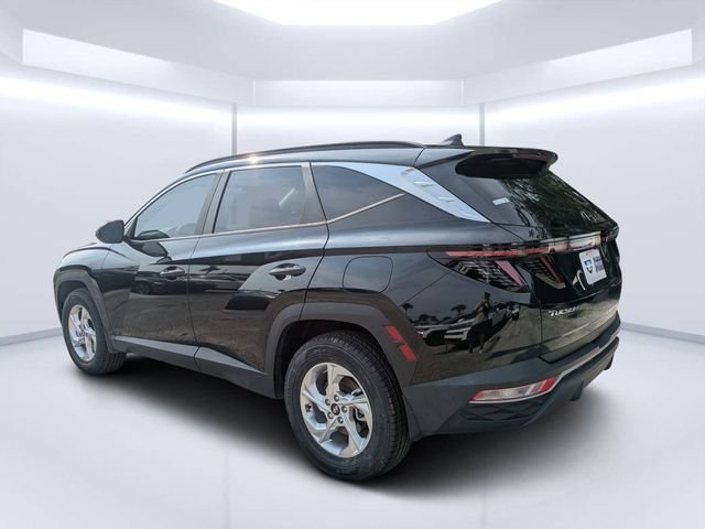 Used 2023 Black Hyundai SEL image 5