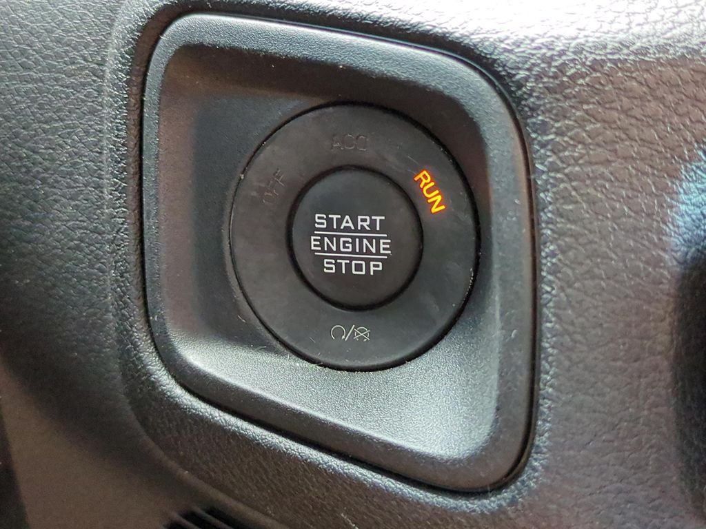 Used 2024 Gray Jeep Sport S image 21