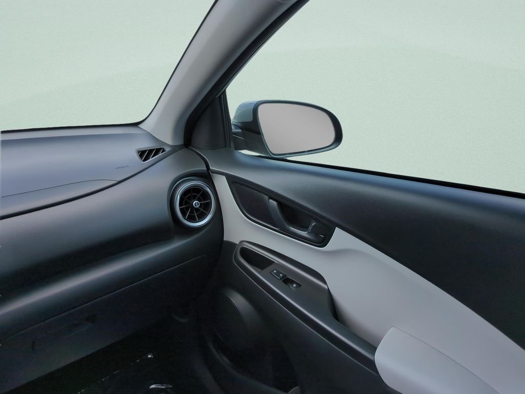 Used 2023 Silver Hyundai SEL image 14