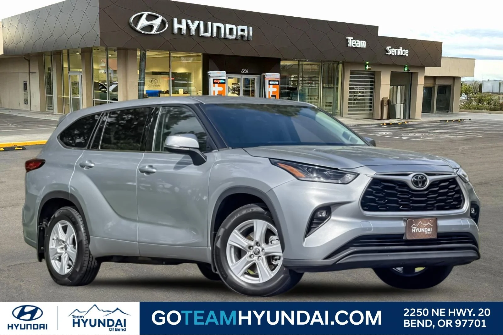 2021 Toyota Highlander LE 4x4 V6's photo