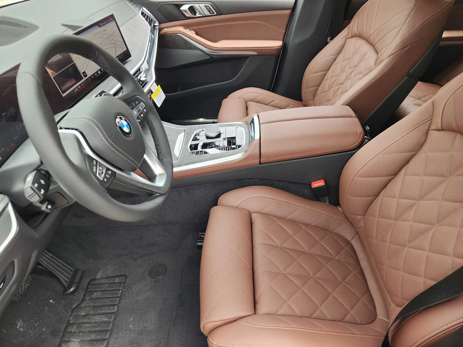 New 2026 Alpine White BMW sDrive40i image 4