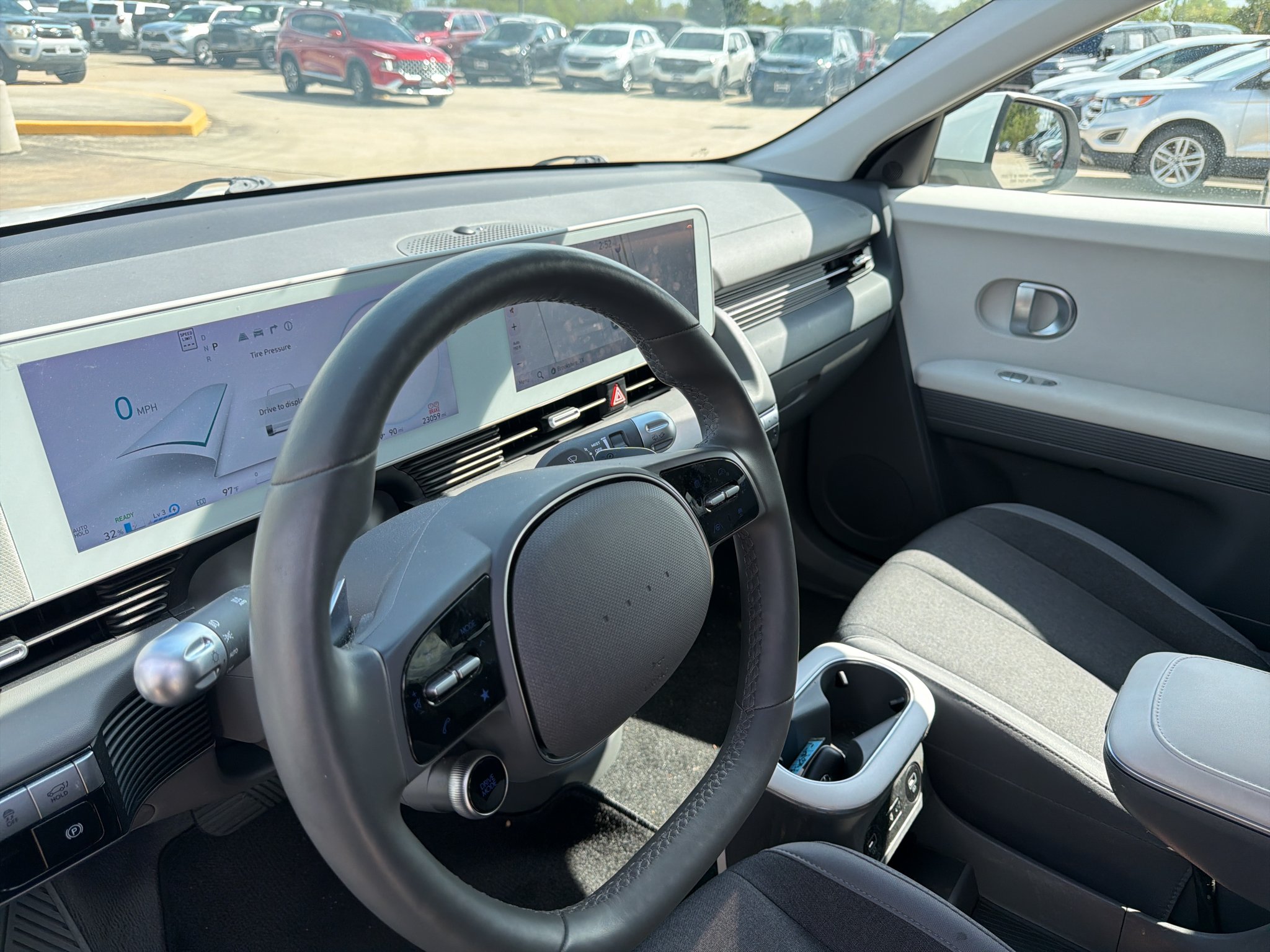 Certified Used 2024 Atlas White Hyundai SEL image 30