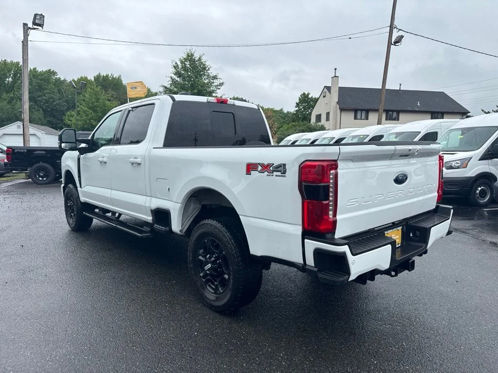 Used 2024 White Ford XLT image 3