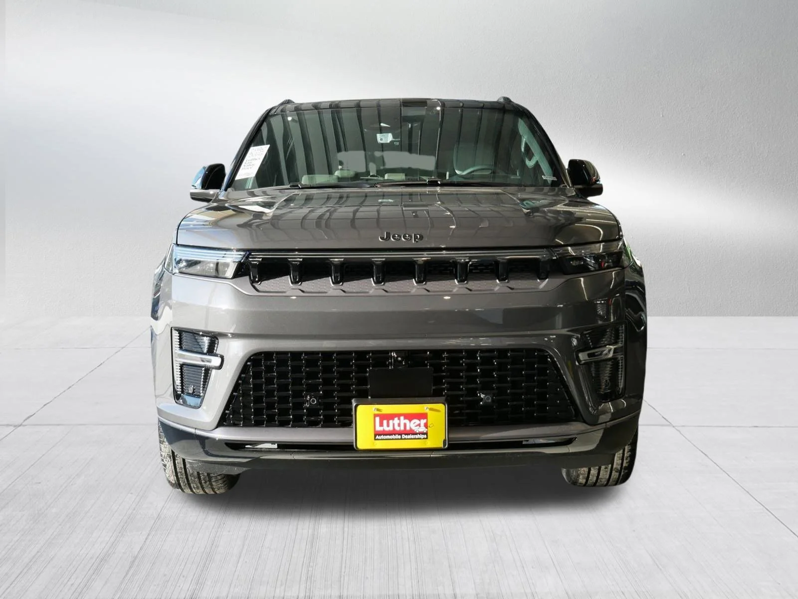 New 2026 Baltic-Gray Metallic Clear-Coat Exterior Paint Jeep Summit Obsidian image 2