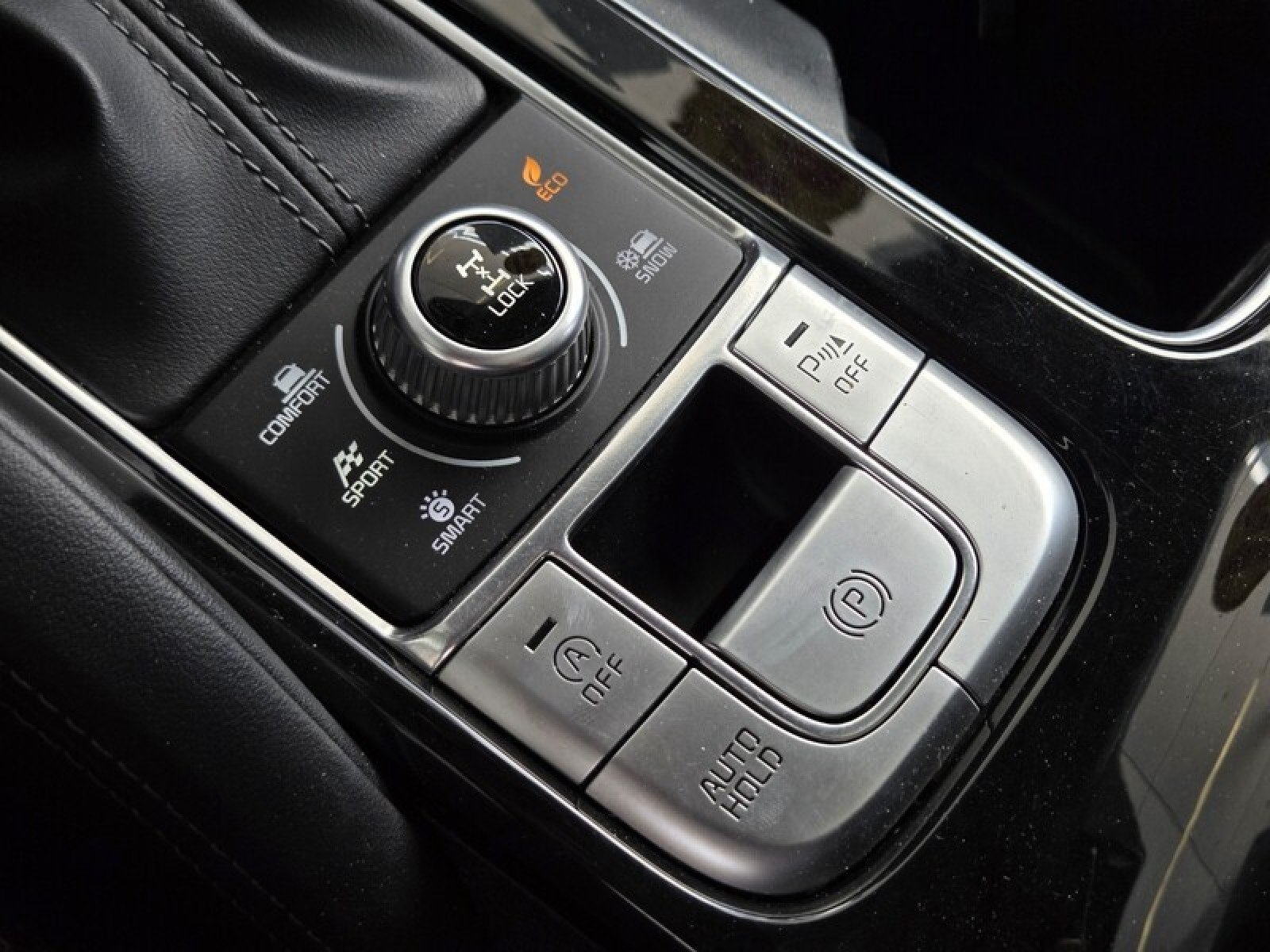 Used 2021 Glacial White Pearl Kia EX image 33