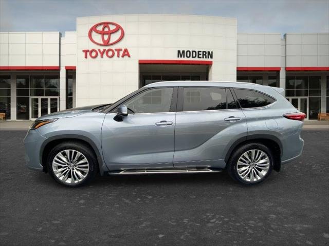 Certified Used 2021 MOON DUST Toyota  image 8