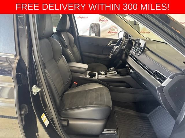 Used 2024 White Mitsubishi SE 2.5 2WD image 32