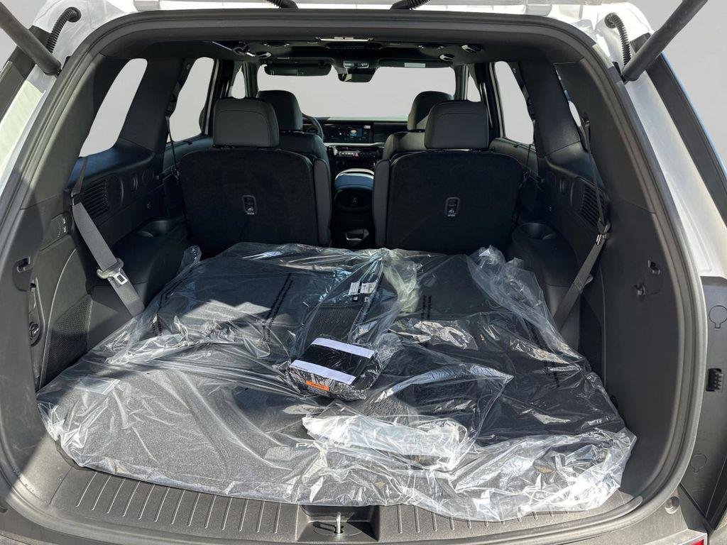 New 2026 Creamy White Pearl Hyundai XRT Pro image 34