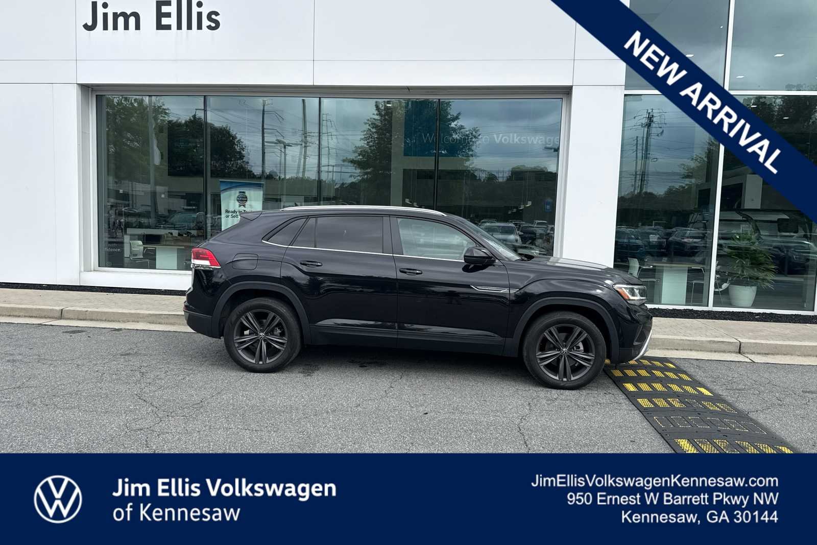 2023 Volkswagen Atlas Cross Sport SE w/Tech