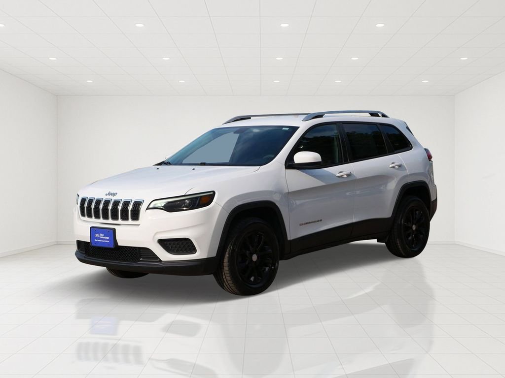 Certified Used 2020 White Jeep Latitude image 2