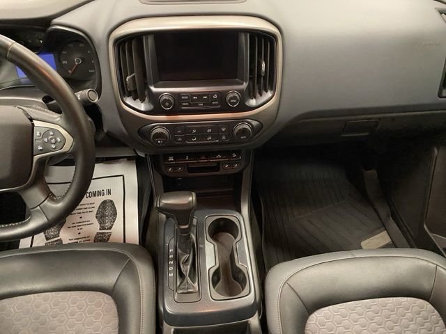 Used 2016 Red Chevrolet Z71 image 34