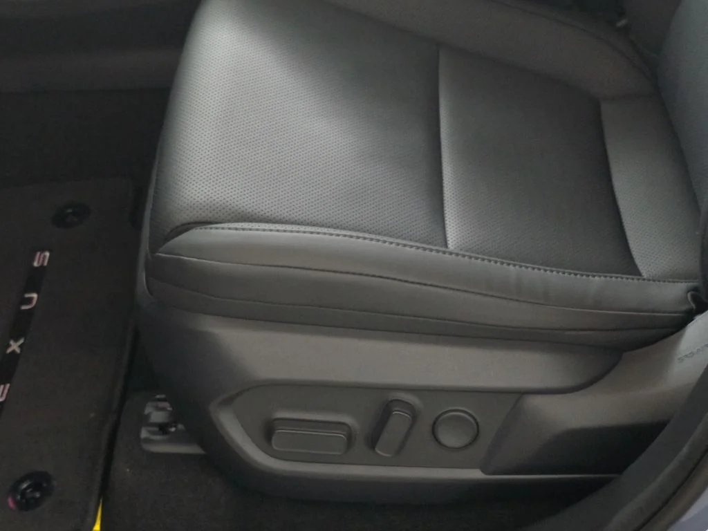 New 2026 Wavelength Lexus PREMIUM AWD image 27
