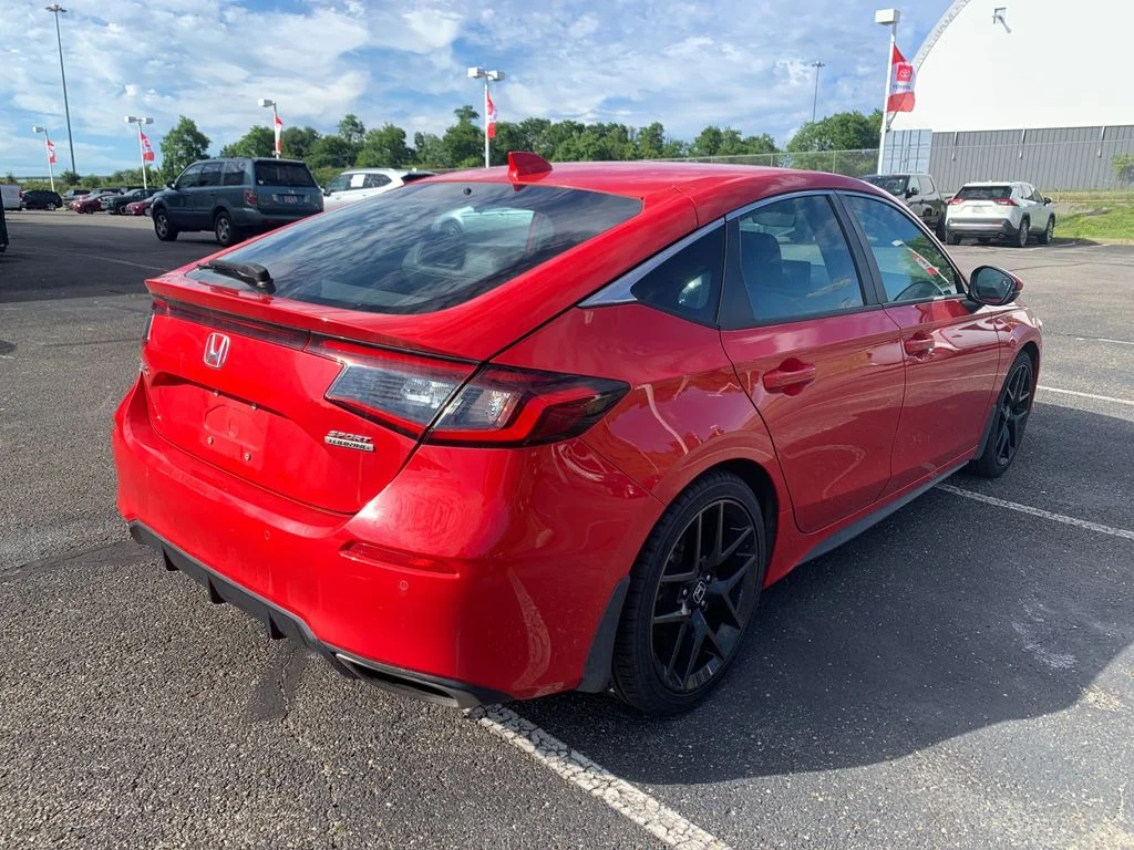 Used 2023 Red Honda Sport Touring image 3