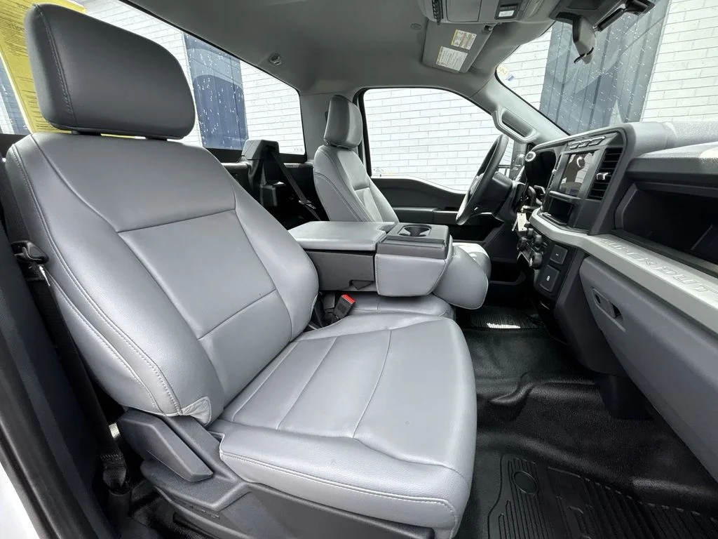 Used 2023 White Ford XL image 25