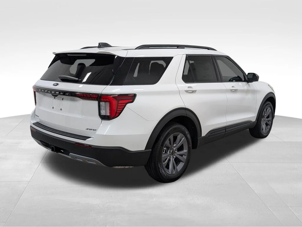 New 2026 Star White Metallic Tri-Coat Ford Active image 19