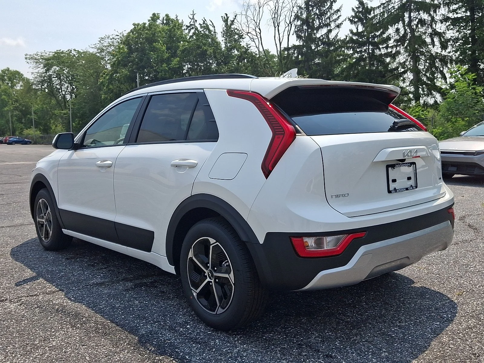 New 2026 White Kia LX image 5