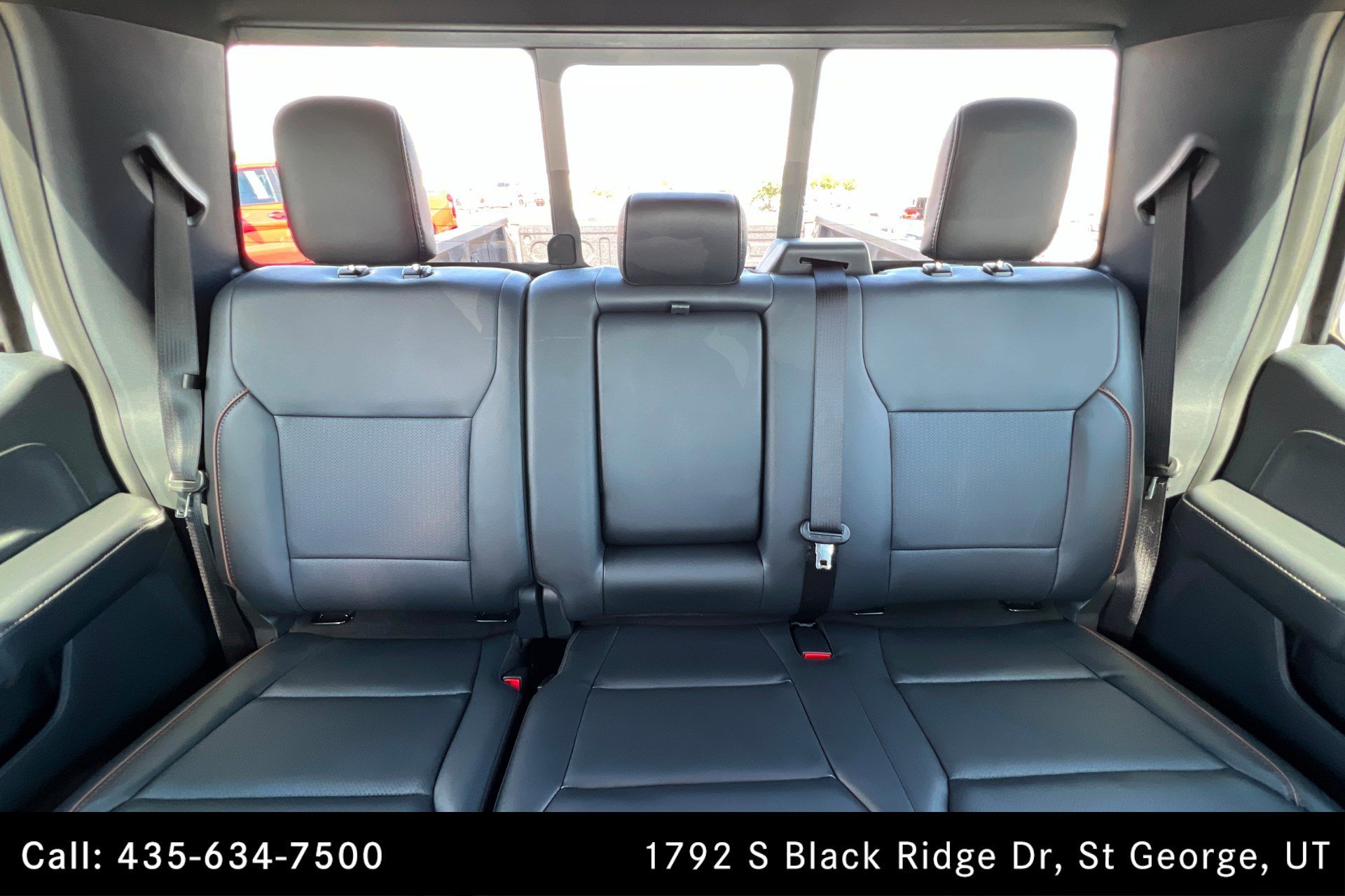 Used 2026 OXFORD WHITE Ford LARIAT image 25