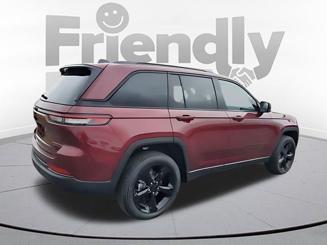 New 2025 Velvet Red Pearl-Coat Exterior Paint Jeep Limited image 5