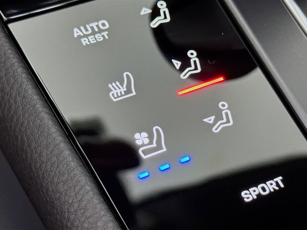 Used 2026 White Porsche  image 22