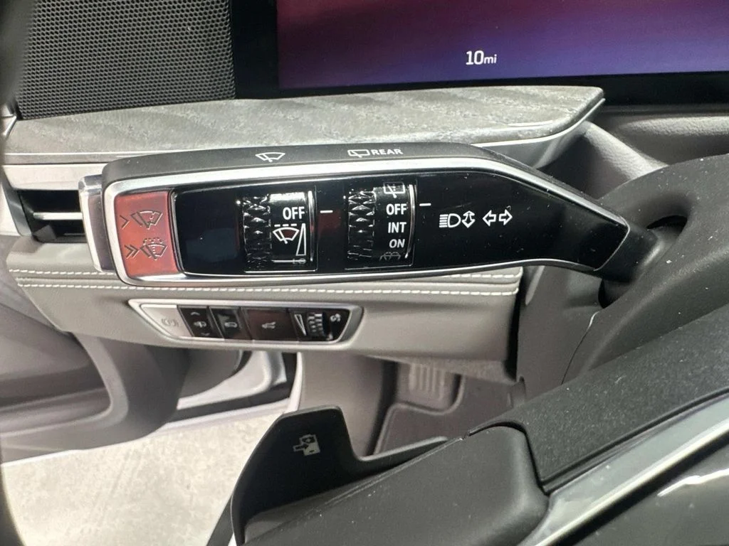 2025 Cadillac Escalade IQ Luxury 1 - Photo 20