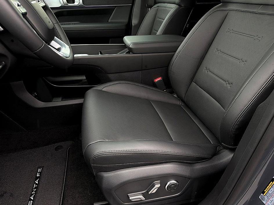 2026 Hyundai Santa Fe Limited - Photo 23