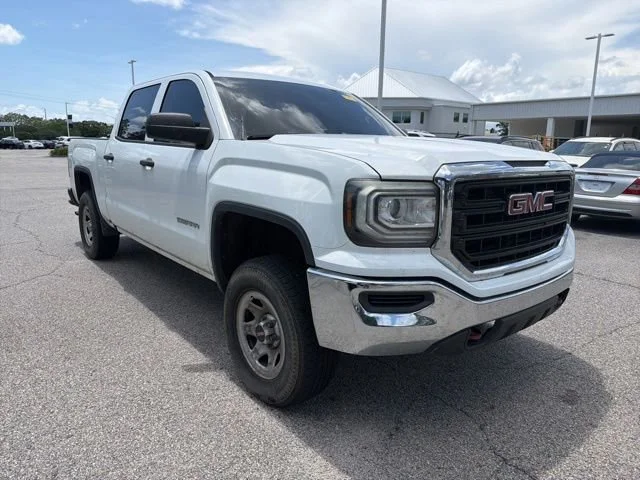 2017 GMC Sierra 2WD Crew Cab Short Box's photo